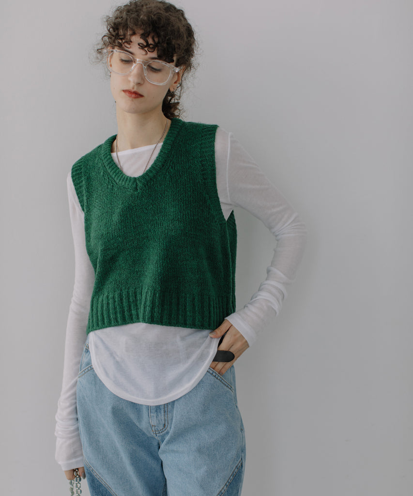 Vneck knit vest – SUWDEE