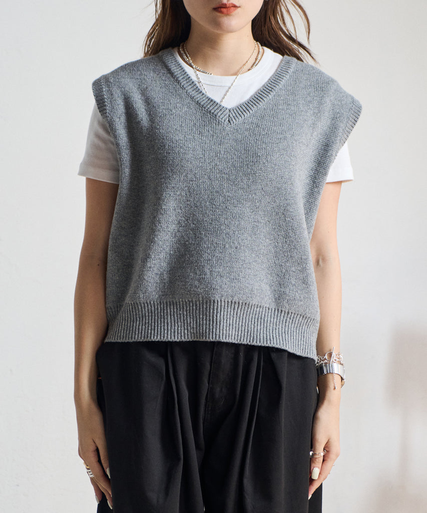 PATTERN COMPACT KNIT VEST